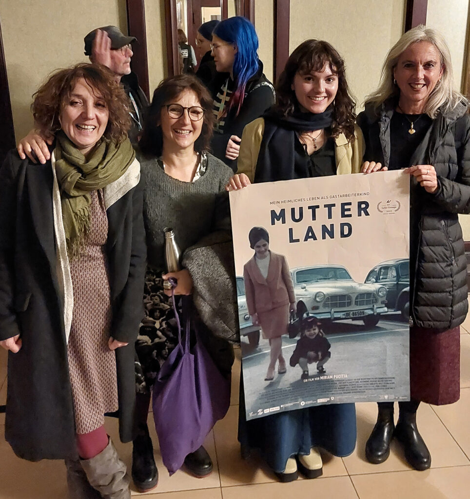  "MUTTERLAND" Dokumentarfilm von Miriam Pucitta - Hofer Filmtagen 2023